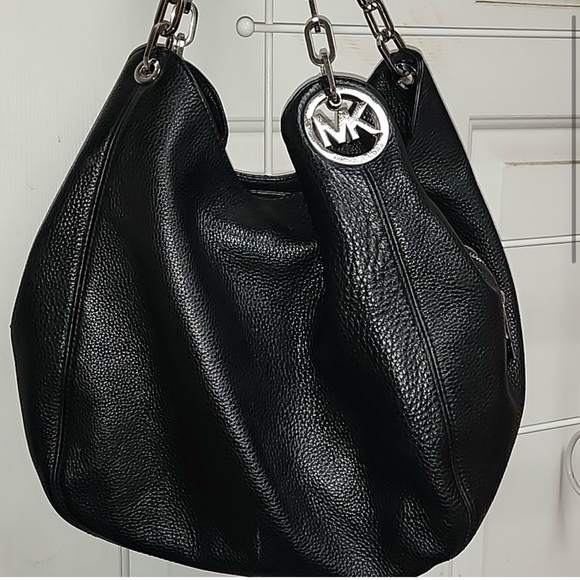 Michael Kors handbag. Soft pebble leather with silver hardware Large MK logos - Picture 1 of 10